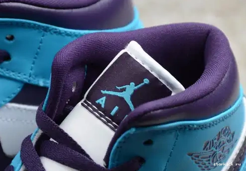 Jordan 554724-415  Mid 1 554724-415 Hornets 0705